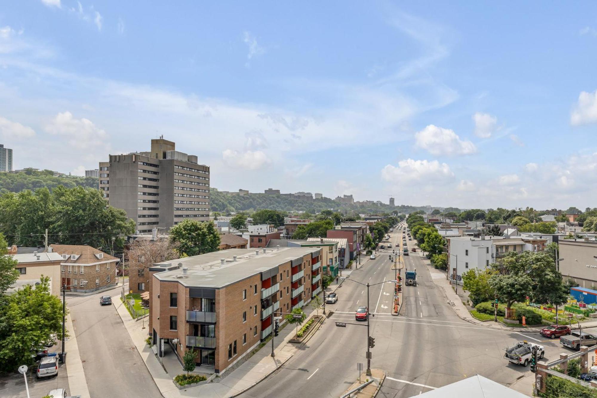 Initial / Wave + Parking / Centre-Ville De Quebec Luaran gambar
